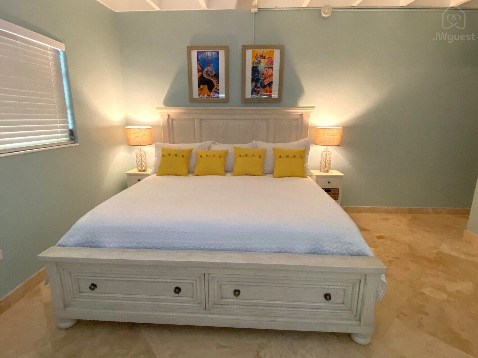 Master Bedroom — Waterfront 3BR 3BA with 37 ft Dock Tiki Hut Access to Club Pool, Key Colony Beach, Florida
