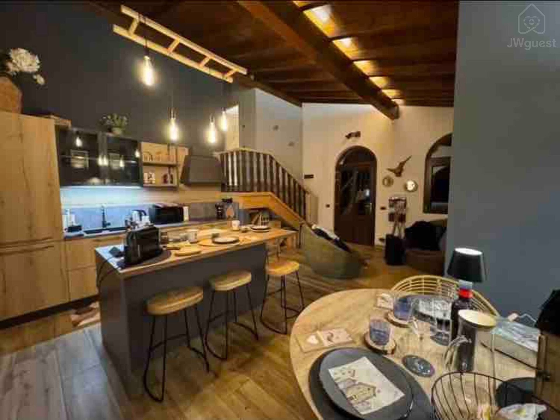 Casa immersa nel verde di un piccolo paesino di 300 abitanti, Marzio, Lombardia — photo 21