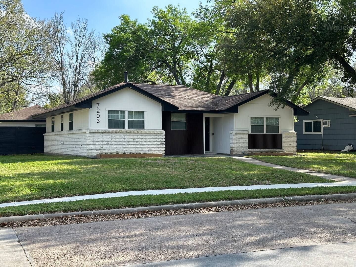 The Cozy Corner 4BR Sleeps 8, Houston, Texas — photo 45