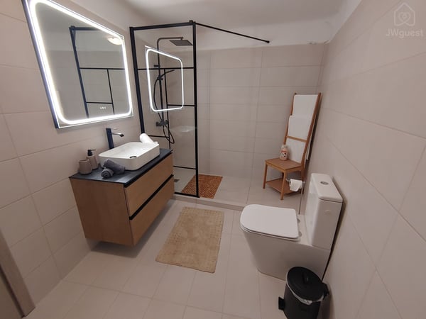 Bathroom — Detached house close to Acropolis, Athina, Athina