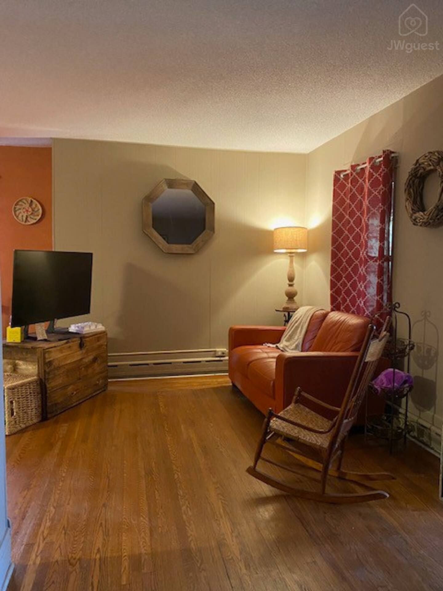 Home away from home cozy lower apartment, Erie County, New York — photo 11