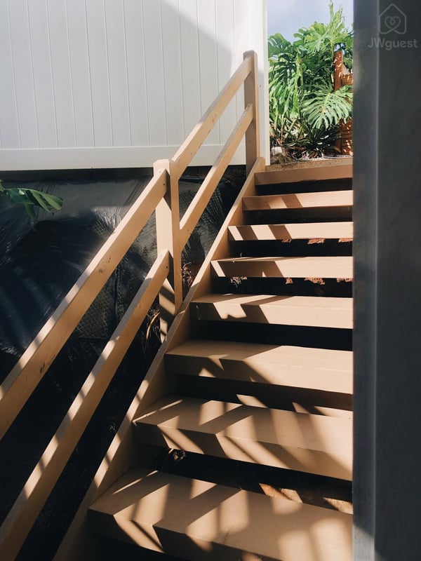 Separate and Dedicated Entrance — Elevated Jungle Treehouse with Loft BR, Mililani, Hawaii
