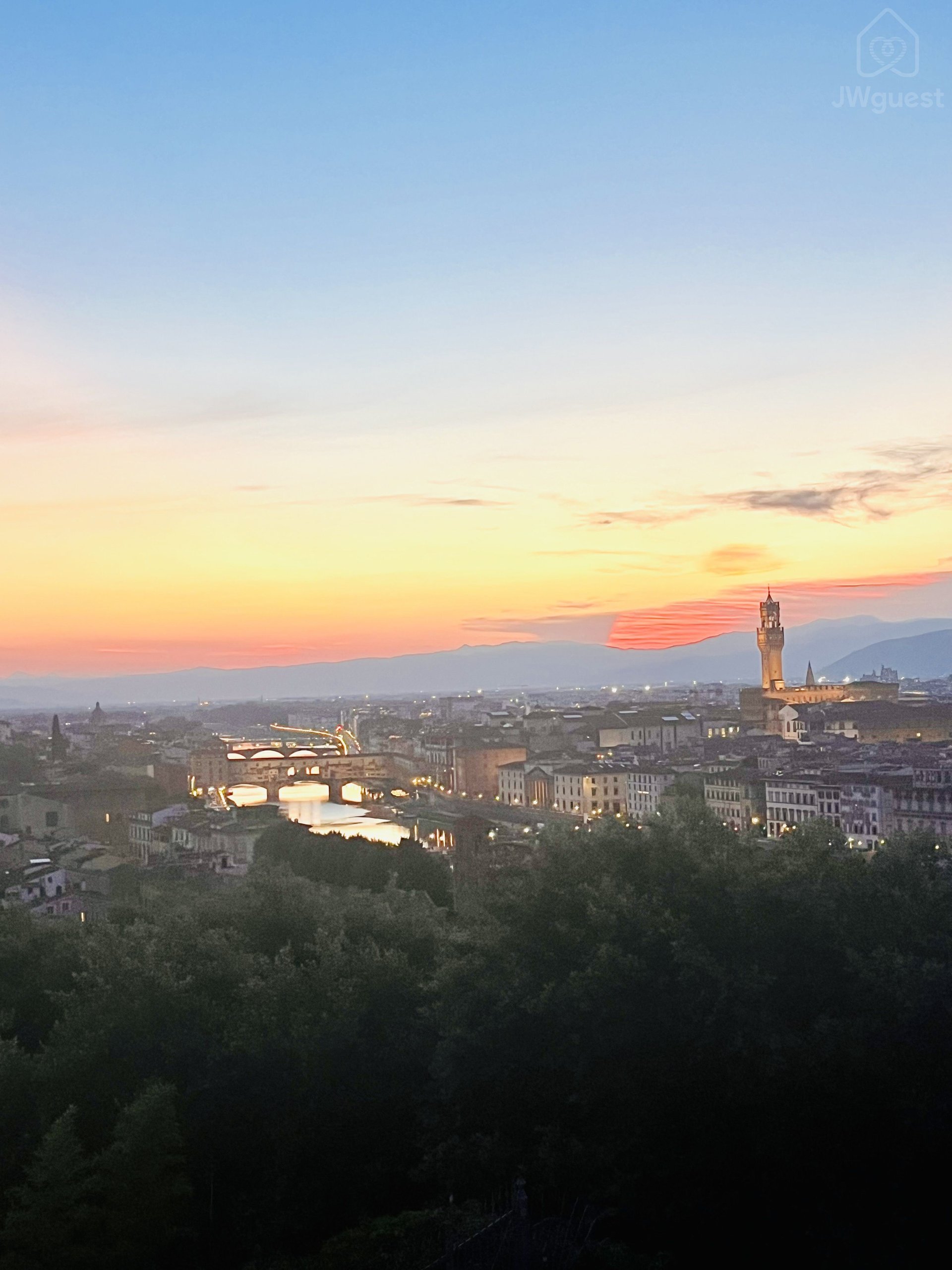 Cozy Attic Apartment Kingdom Hall & Tram Stop and City Center, Firenze, Toscana — photo 15