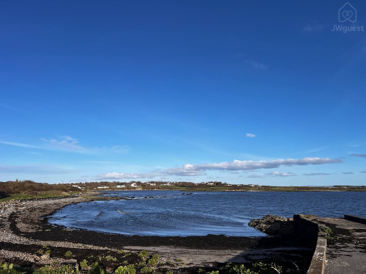 Modern King Room Coastal Walks in Galway City, Galway, County Galway — photo 13