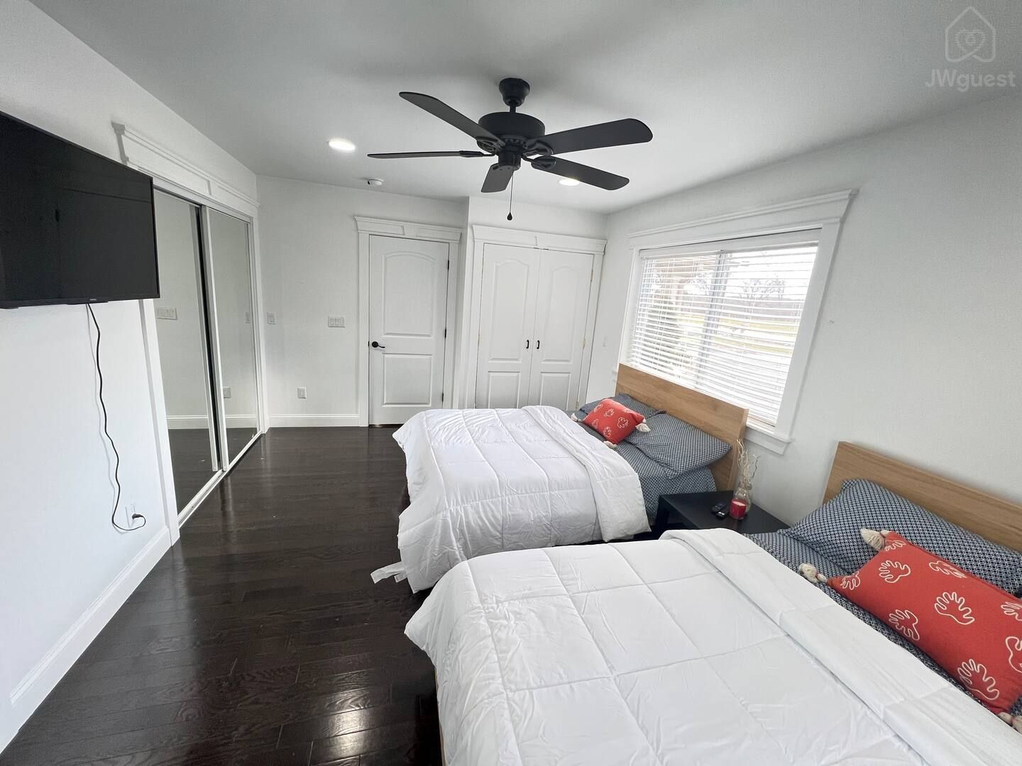 Bedroom 2 — Resort style house with pool - 5min from bethel, Wallkill, New York