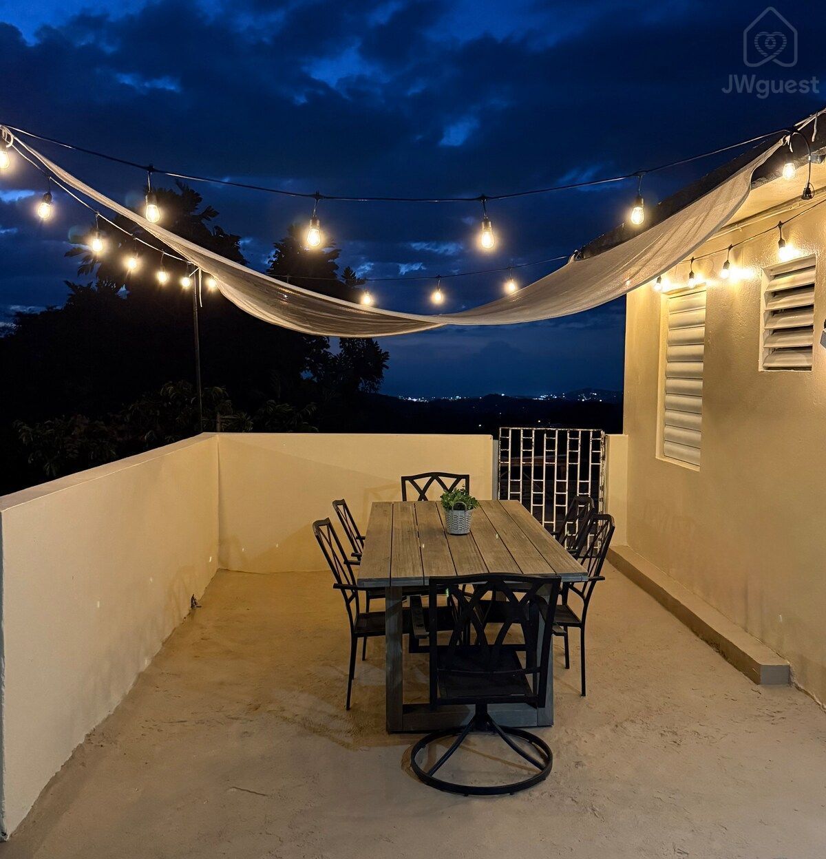 SunsetOasisPR is on the 2nd floor, Mayagüez, Mayagüez — photo 13