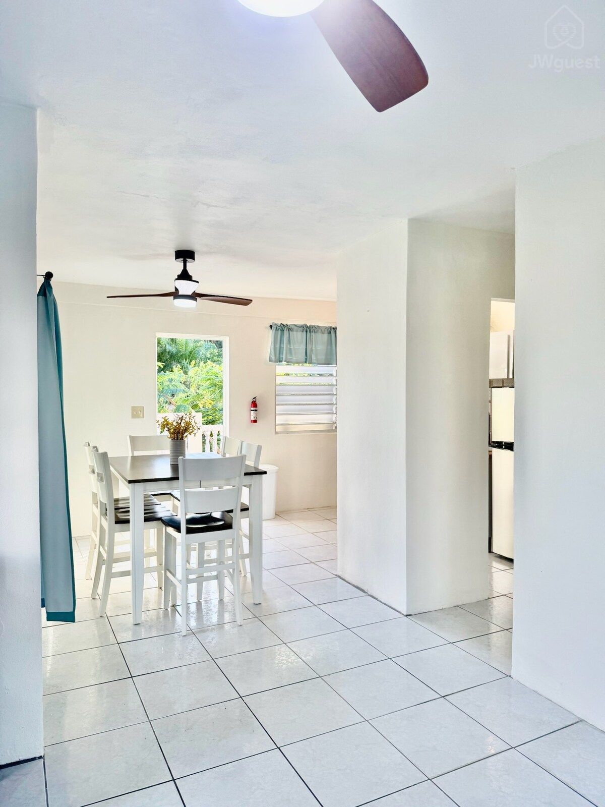 SunsetOasisPR is on the 2nd floor, Mayagüez, Mayagüez — photo 8