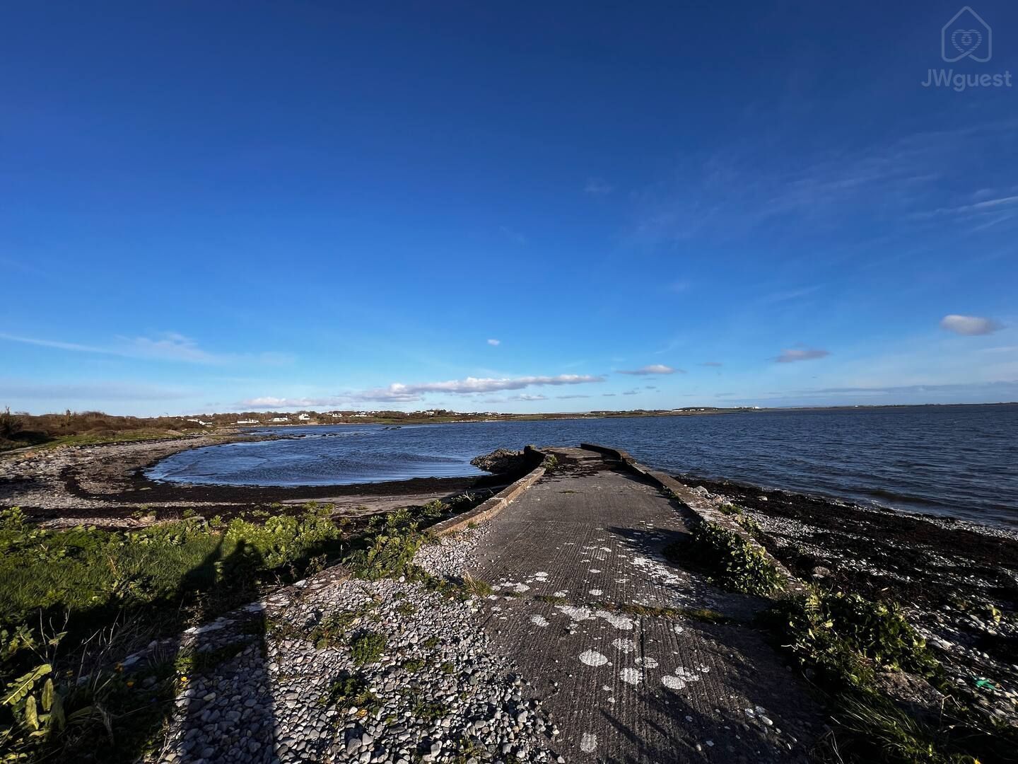 Modern King Room Coastal Walks in Galway City, Galway, County Galway — photo 15