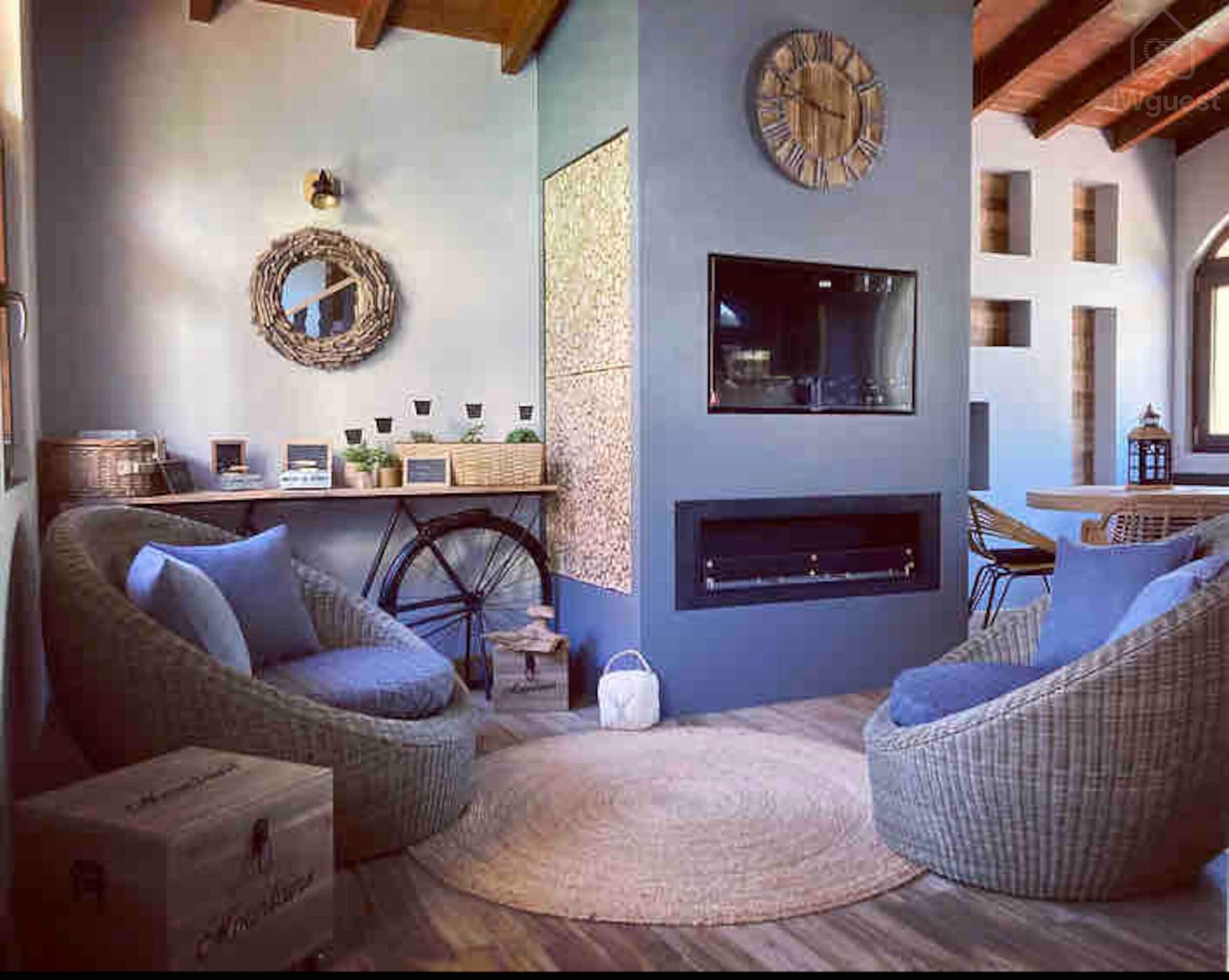 Casa immersa nel verde di un piccolo paesino di 300 abitanti, Marzio, Lombardia — photo 2