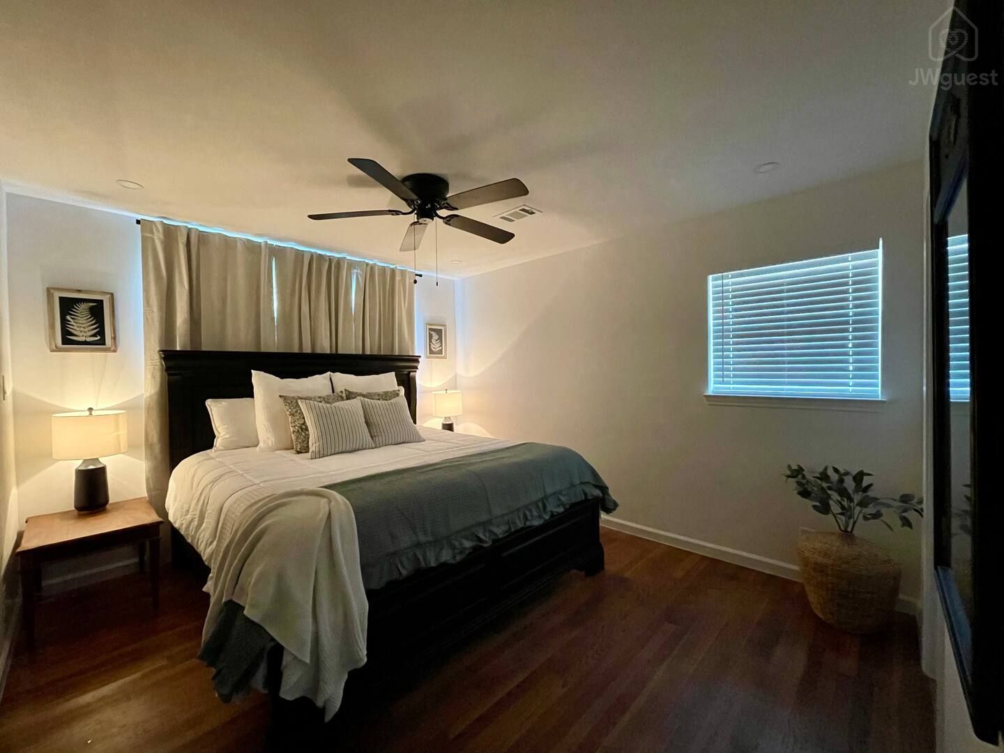 Bedroom 2 — The Cozy Corner 4BR Sleeps 8, Houston, Texas