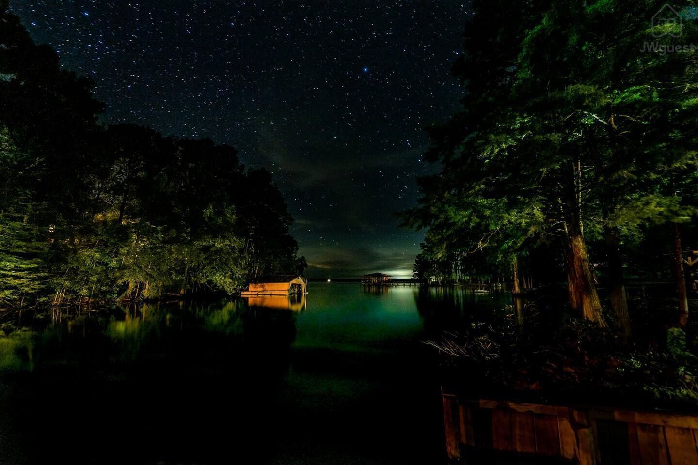 The Starry Night — Eden Cove Toledo Bend 4 kayaks Mid-lake Sleeps 16, Many, Louisiana