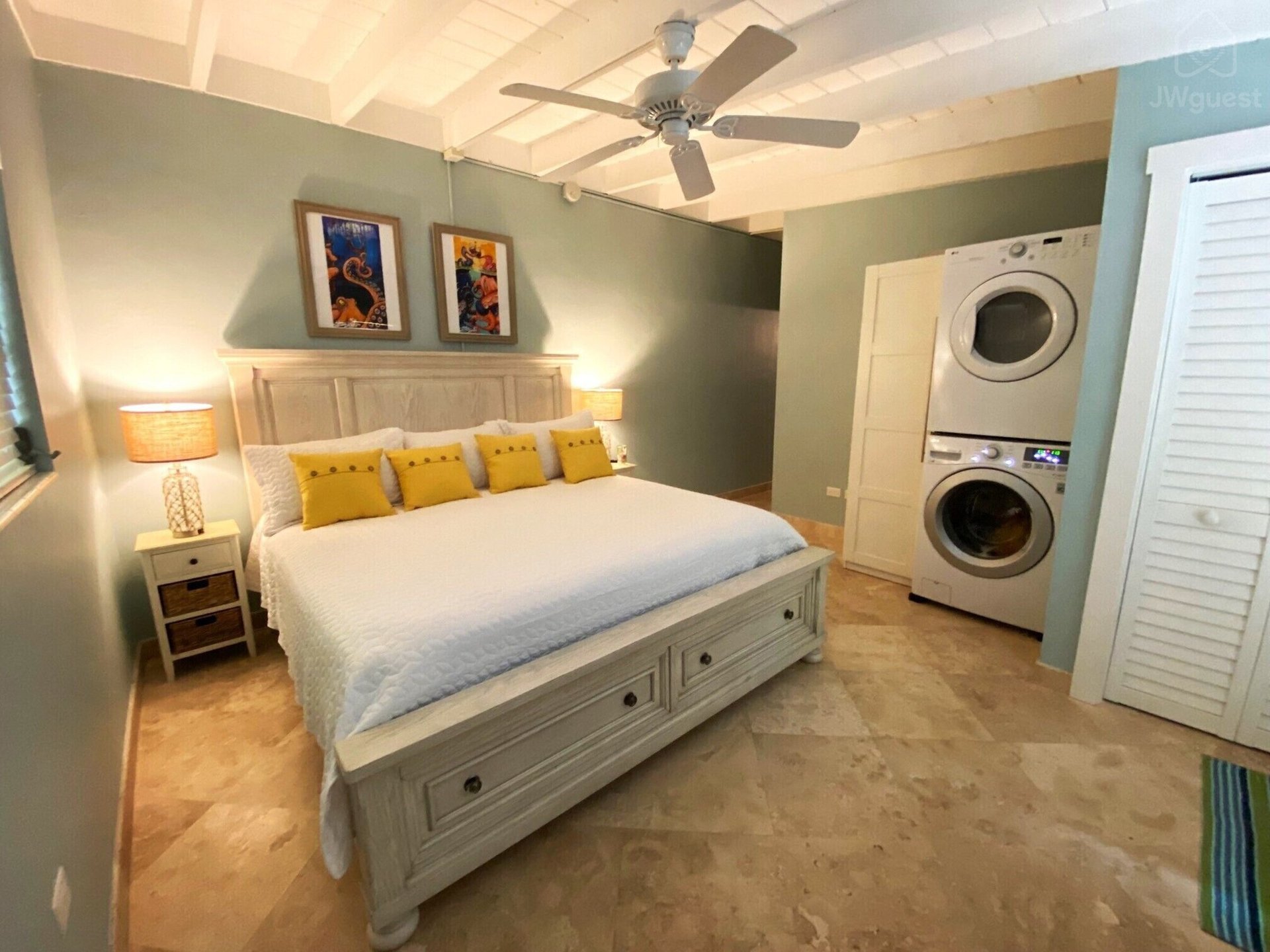 Master Bedroom — Waterfront 3BR 3BA with 37 ft Dock Tiki Hut Access to Club Pool, Key Colony Beach, Florida