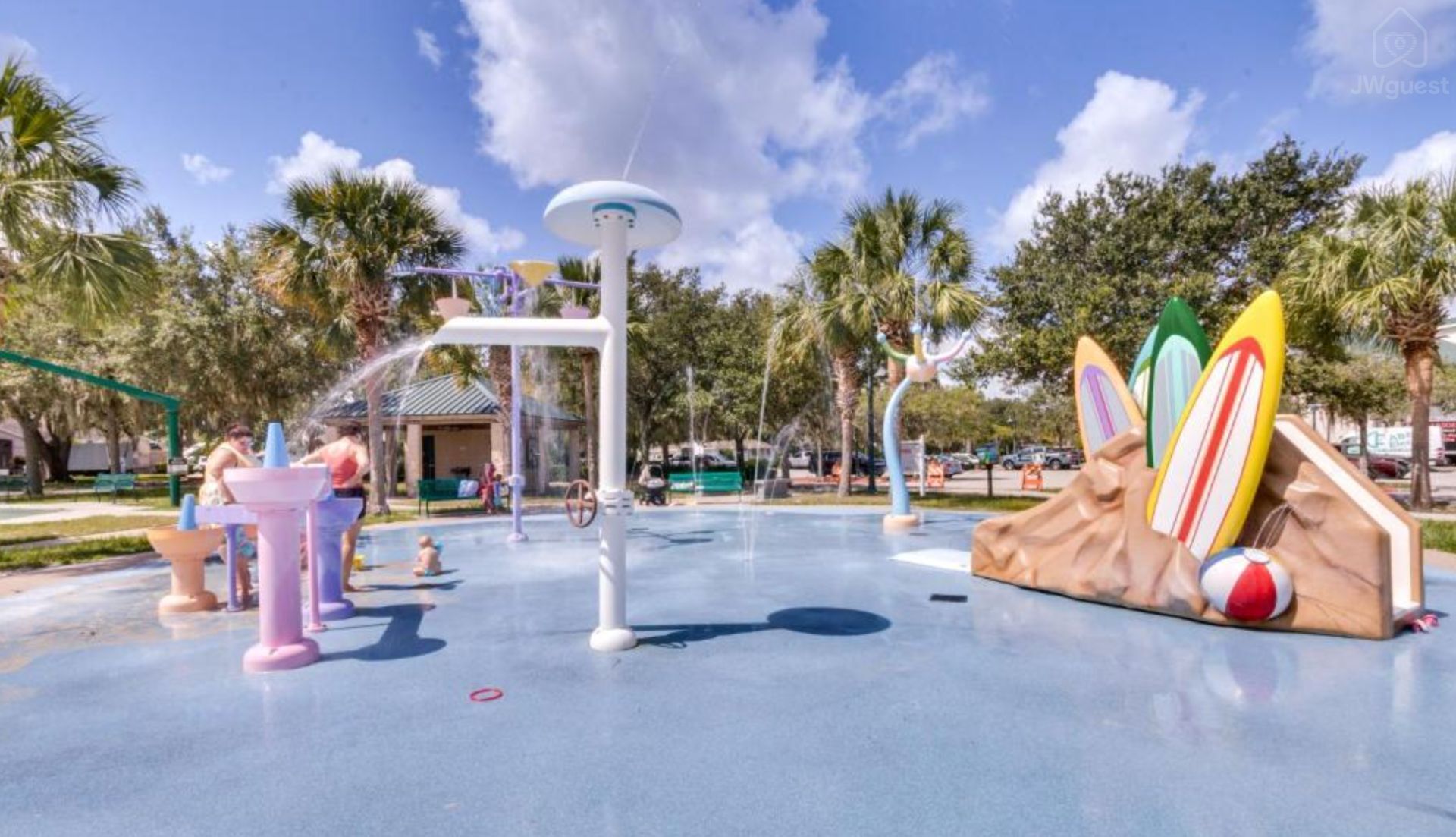 Featuring a kids splash pad, a sandy beach, and a peaceful 3-mile walking trail by the lake. — Furnished 1BR Retreat Near ST Cloud, St. Cloud, Florida
