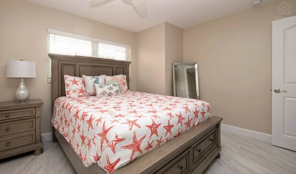 Pompano Beach bright condo, Lauderdale-by-the-Sea, Florida — photo 32