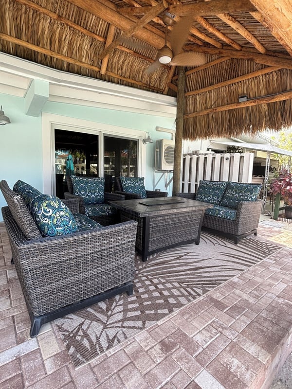 Terrace/patio — Waterfront 3BR 3BA with 37 ft Dock Tiki Hut Access to Club Pool, Key Colony Beach, Florida