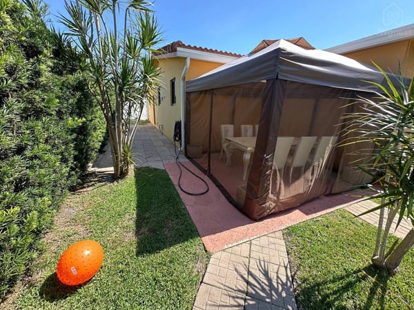 Family Rest House in Dania Beach, Dania Beach, Florida — photo 15