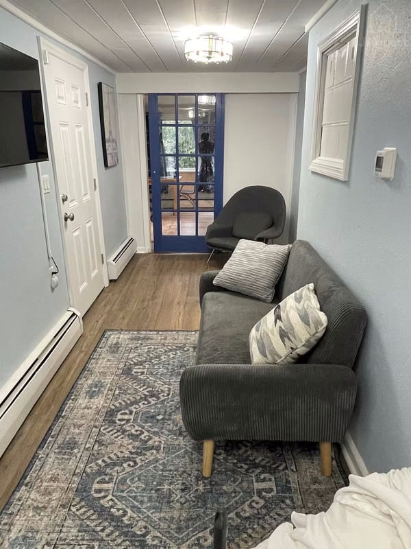 Cozy 1 Bedroom Getaway 21 Minutes to Bridgeport, Norwalk, Connecticut — photo 3