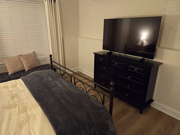 Plenty of storage with dresser and walk in closet. Full control over climate with individual quiet mini split AC unit… — New Modern 1 Bdr Apt 20 minutes from Atl airport, Sharpsburg, Georgia