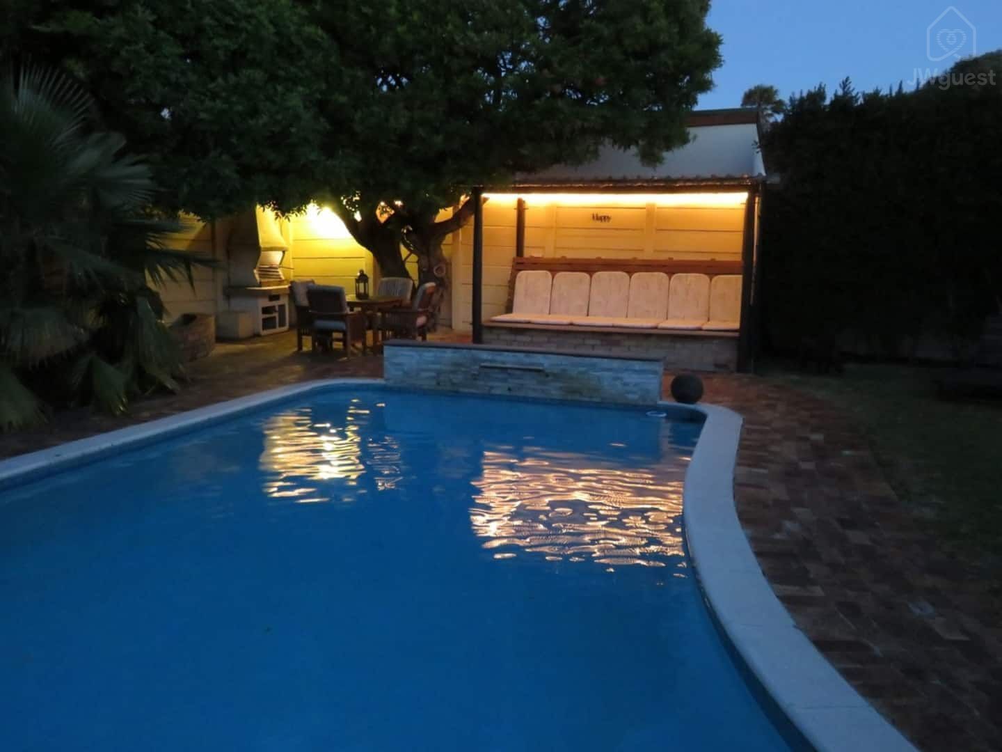 Deck and Braai at night — Wonderful Studio Apartment between 2 Oceans #2, Cape Town, Western Cape