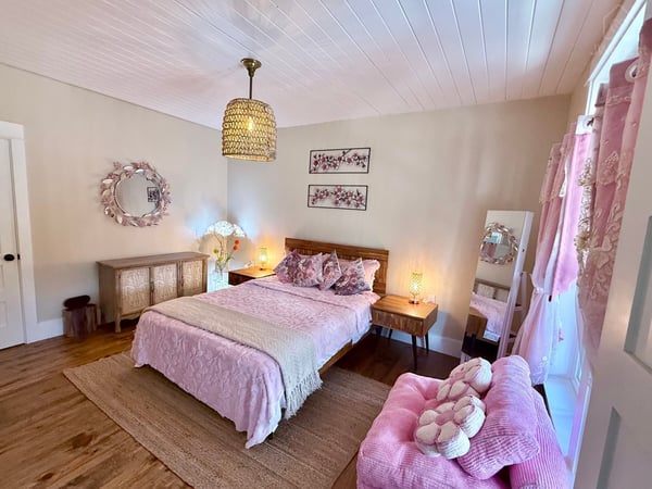 Cozy & Dainty 3-Bdr Farmhouse, Warren, Oregon — photo 35