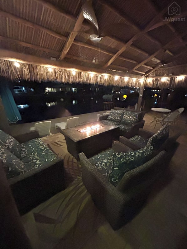 Terrace/patio — Waterfront 3BR 3BA with 37 ft Dock Tiki Hut Access to Club Pool, Key Colony Beach, Florida