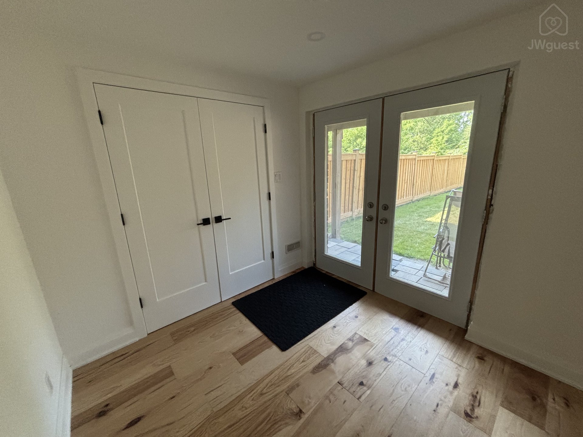 Bright & Modern Private Guest Suite | Separate Entrance | Newl, Brampton, Ontario — photo 8