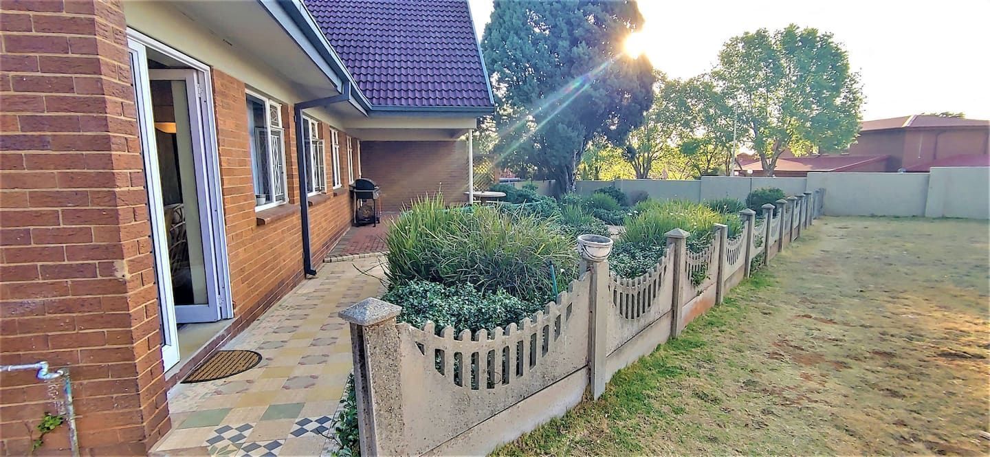 Garden cottage, Roodepoort, Gauteng — photo 2