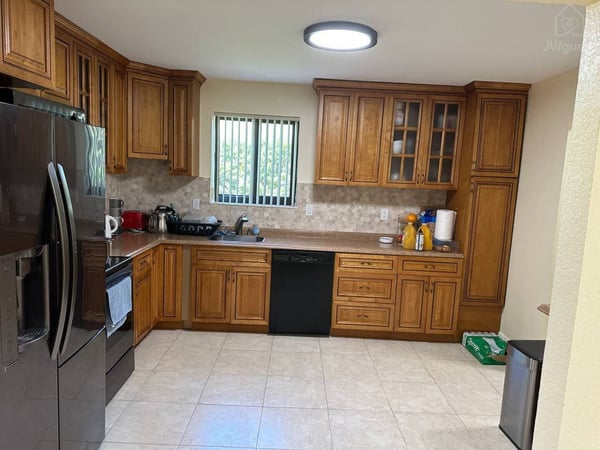 Kitchen — Family Rest House in Dania Beach, Dania Beach, Florida