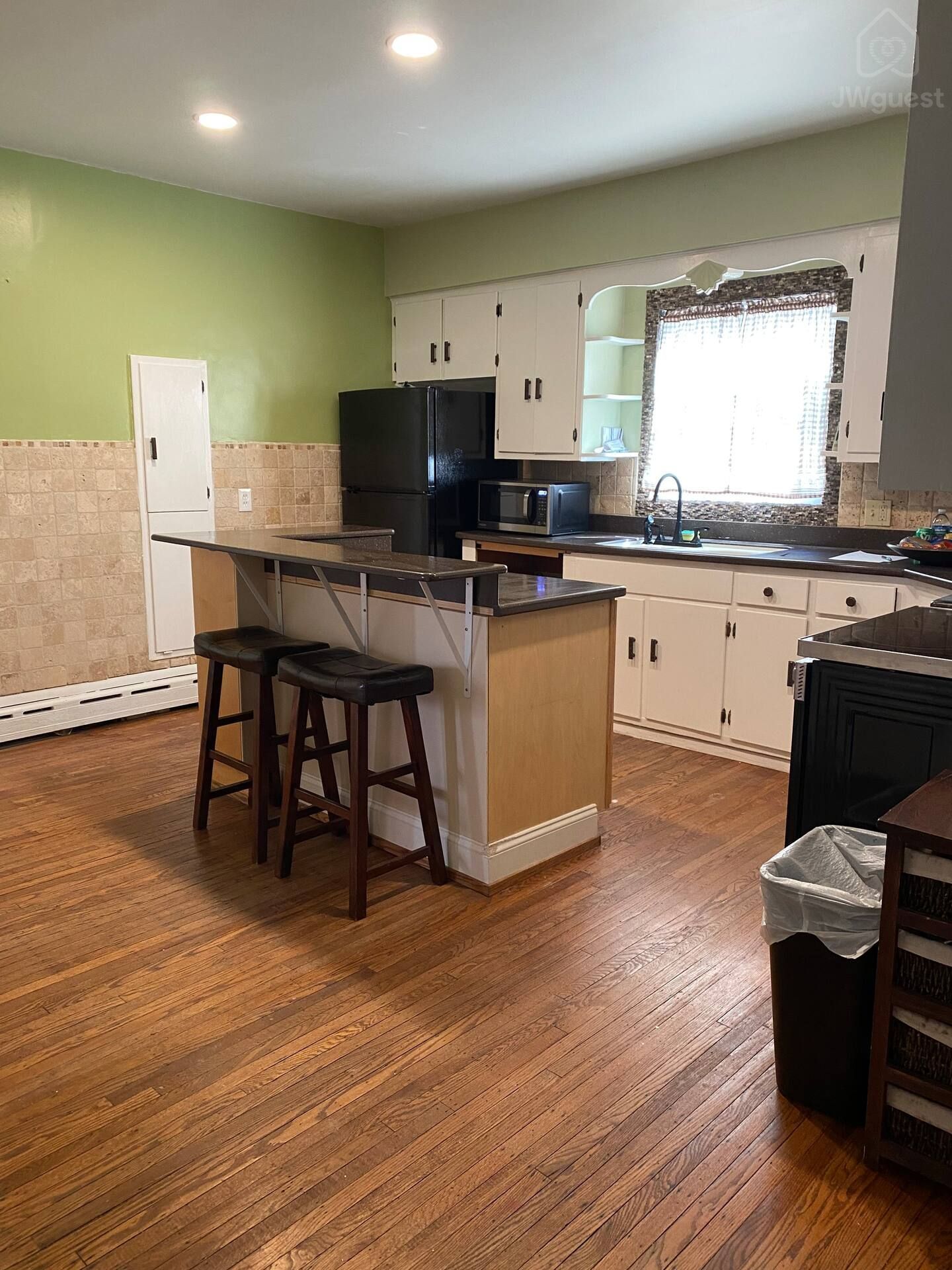 Home away from home cozy lower apartment, Erie County, New York — photo 18