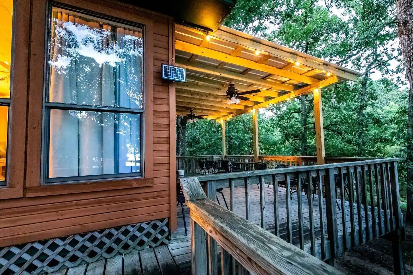 Outdoor seating area — Eden Cove Toledo Bend 4 kayaks Mid-lake Sleeps 16, Many, Louisiana