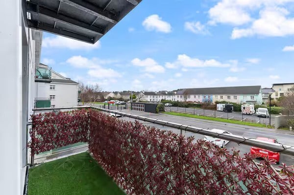 Modern King Room Coastal Walks in Galway City, Galway, County Galway — photo 8