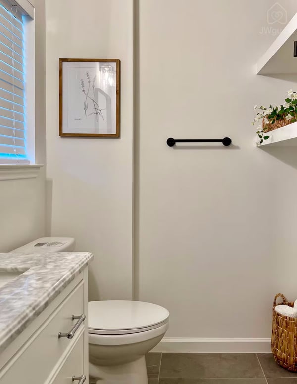 Bedroom 2 - bathroom — The Cozy Corner 4BR Sleeps 8, Houston, Texas