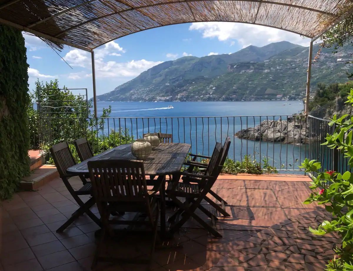 Il patio — Villa Malù - Amalfi Coast, Maiori, Campania