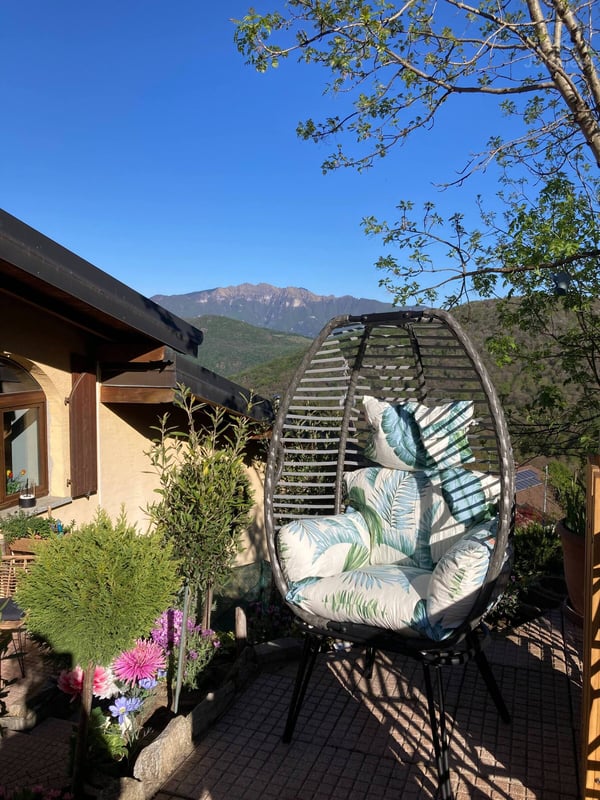 Casa immersa nel verde di un piccolo paesino di 300 abitanti, Marzio, Lombardia — photo 33