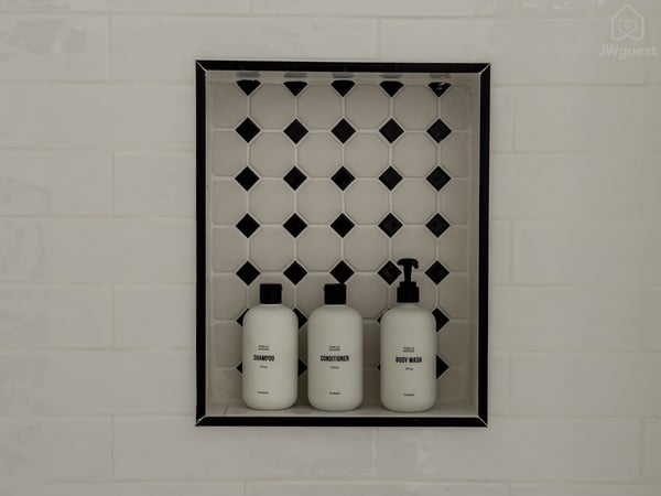 Balm Villa - 2 King En Suites and 1 Queen, Newburgh, New York — photo 25