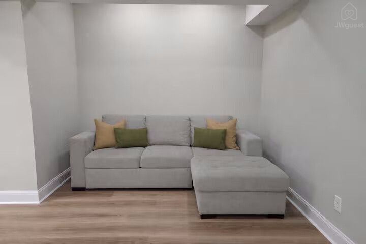 Couch pulls out to make a full size bed. — New Modern 1 Bdr Apt 20 minutes from Atl airport, Sharpsburg, Georgia