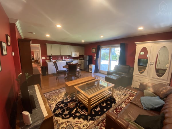 Private Apartment in Central Long Island in Smithtown NY USA, Smithtown, New York — photo 4