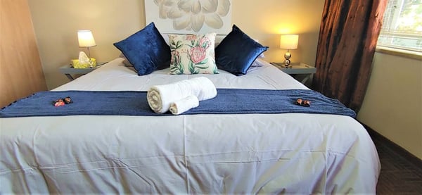 Garden cottage, Roodepoort, Gauteng — photo 17