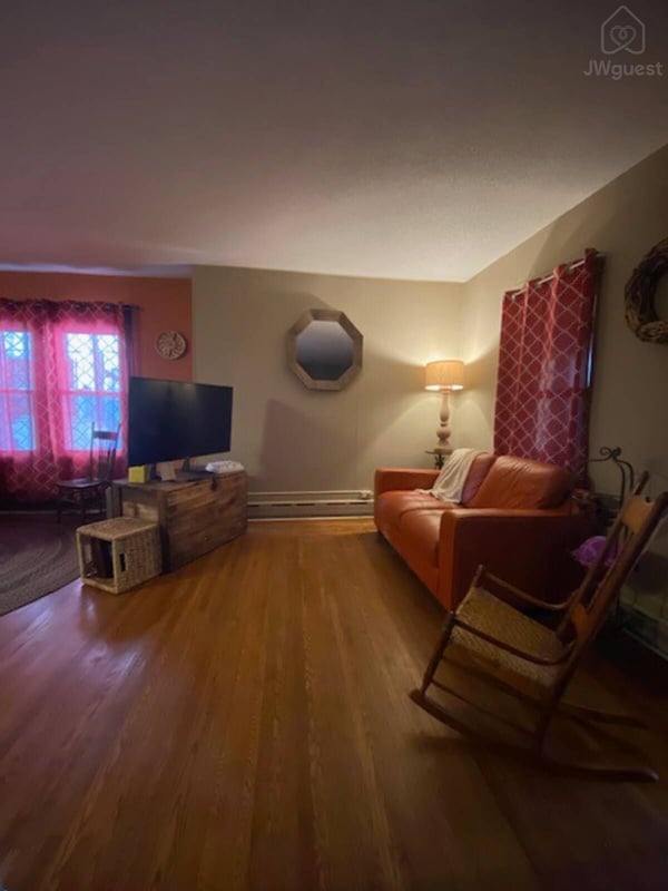 Home away from home cozy lower apartment, Erie County, New York — photo 12