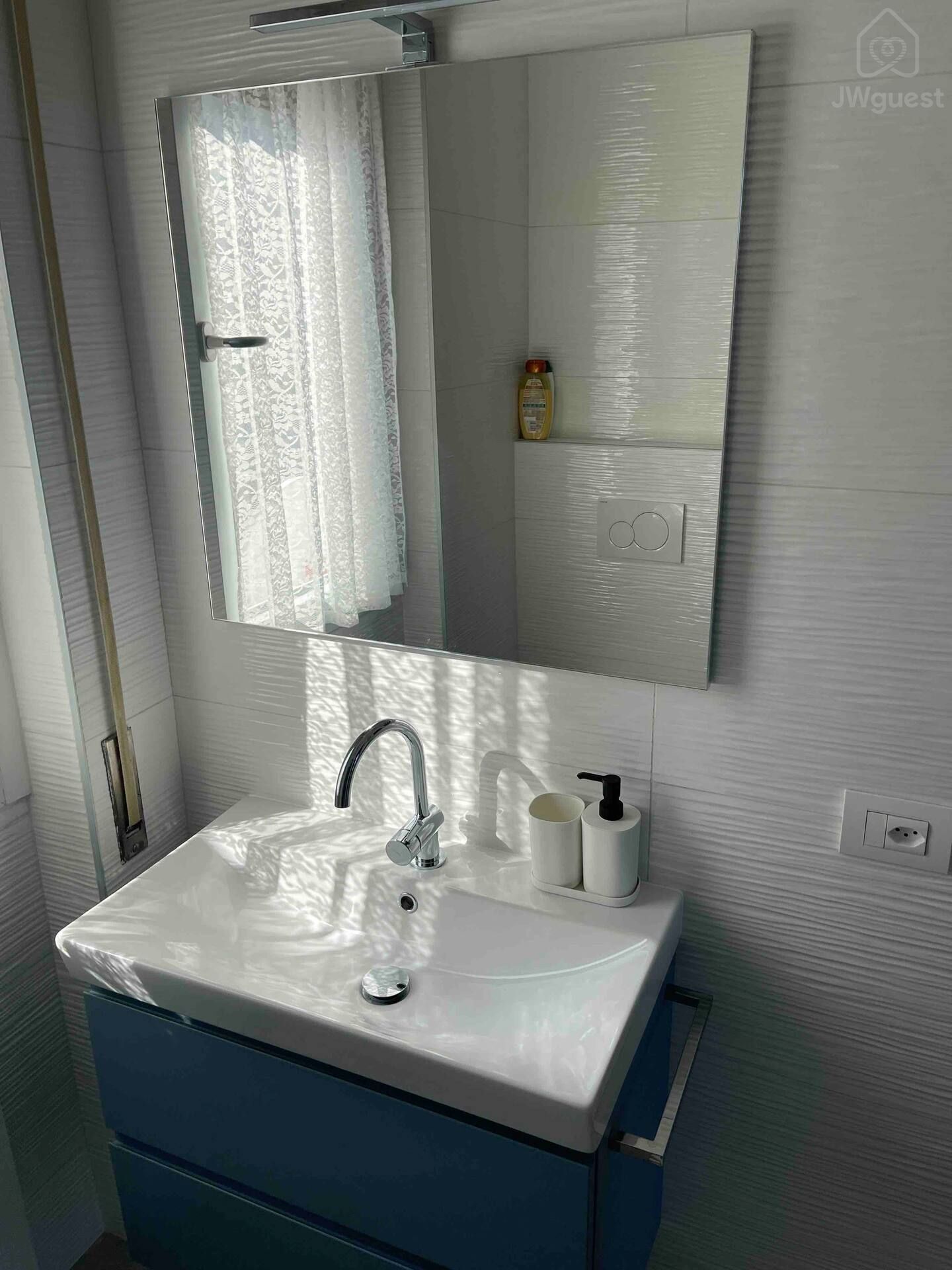 Stunning Lake Lugano and Como Retreat with Panoramic Lake Views, Provincia di Como, Lombardia — photo 12