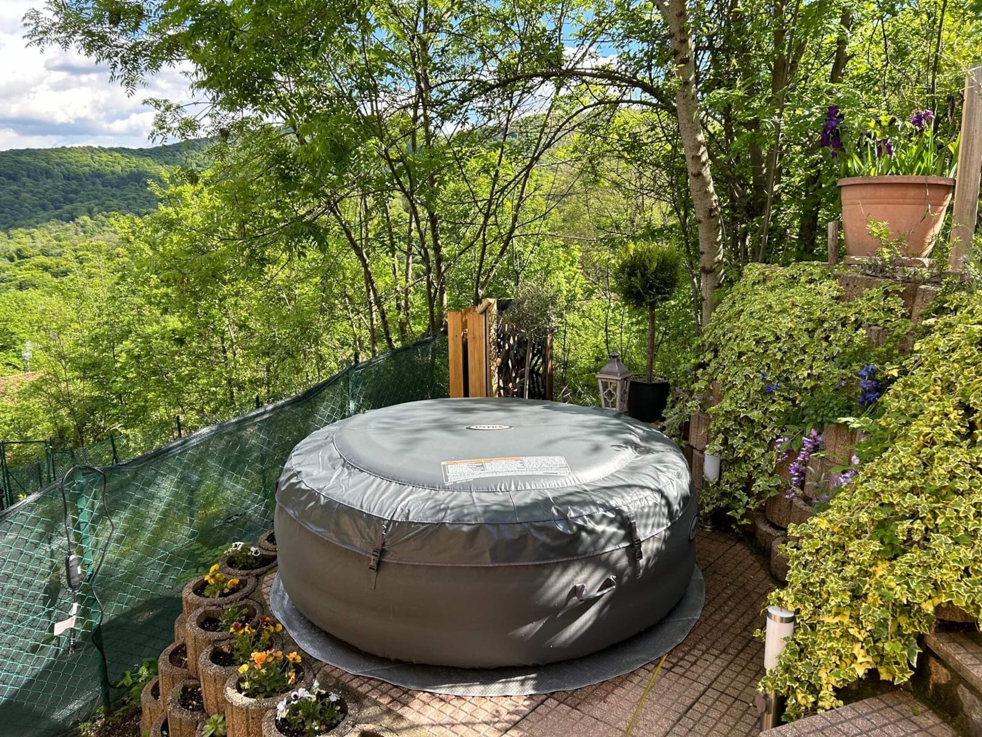 Casa immersa nel verde di un piccolo paesino di 300 abitanti, Marzio, Lombardia — photo 48