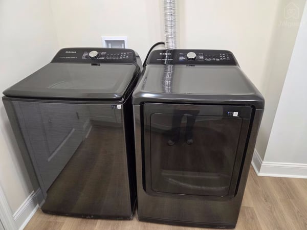 Laundry room with laundry pods provided. — New Modern 1 Bdr Apt 20 minutes from Atl airport, Sharpsburg, Georgia