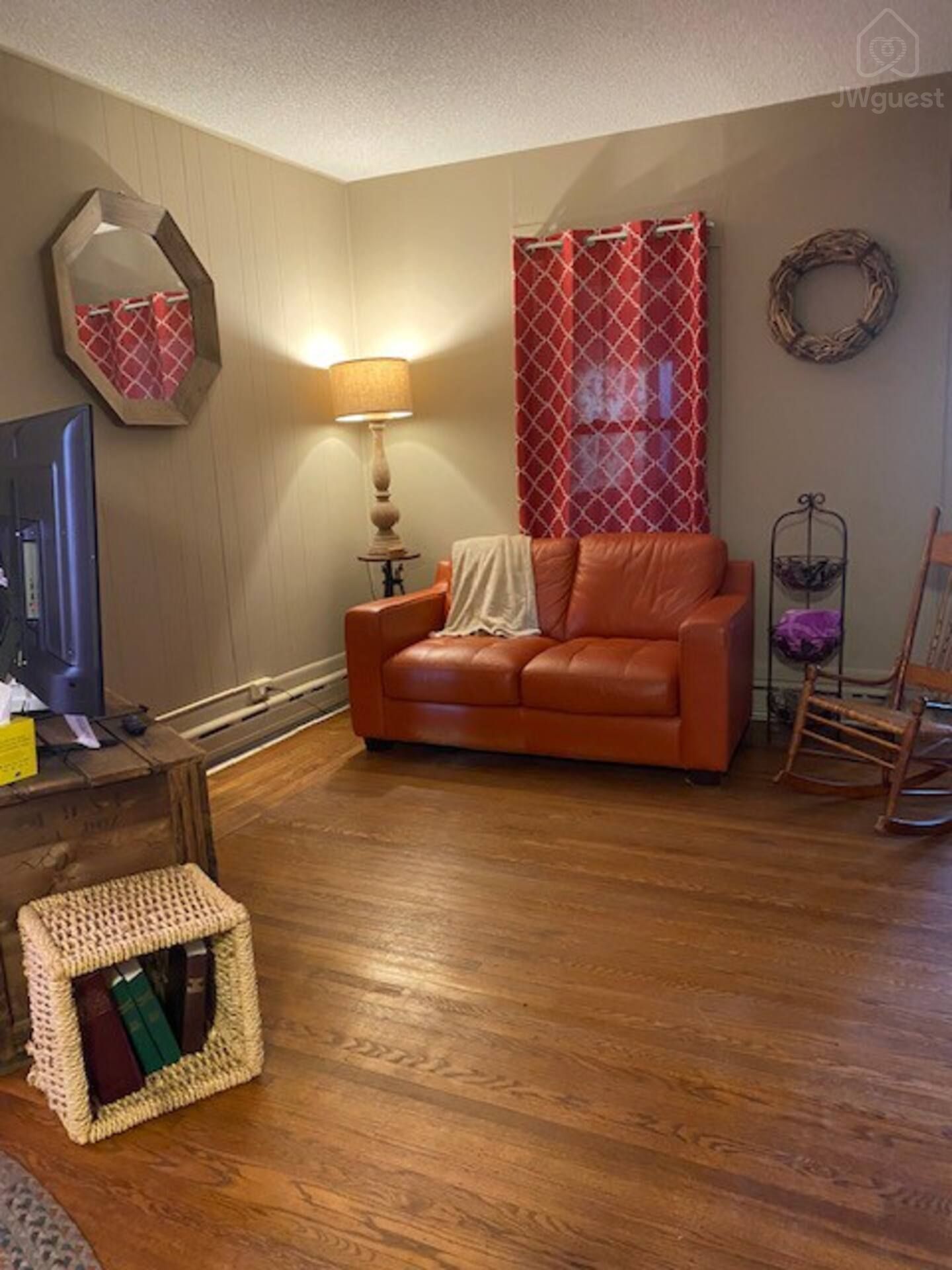Home away from home cozy lower apartment, Erie County, New York — photo 8
