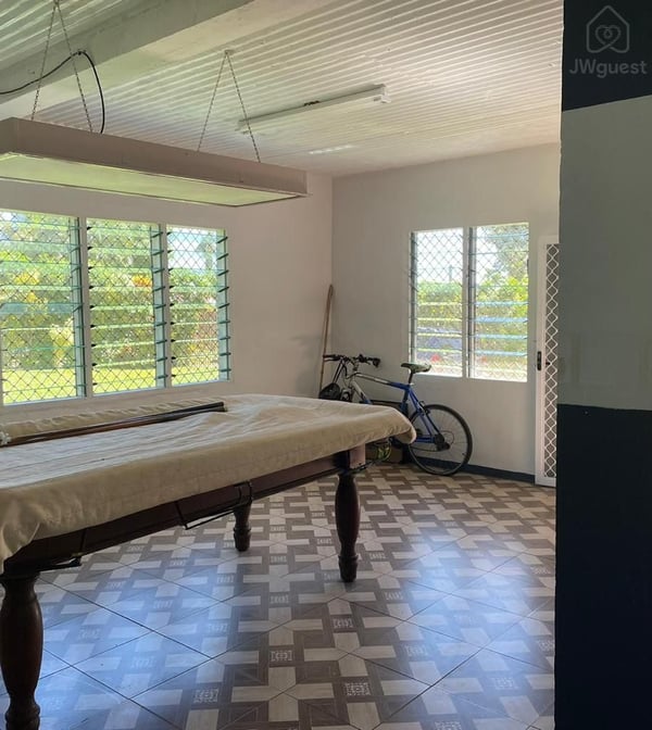 Pool table — Shared island home in beautiful Samoa - 2, Apia, Upolu