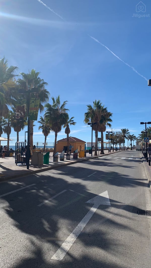 Fuengirla Castillo Beach, Fuengirola, Andalucía — photo 24