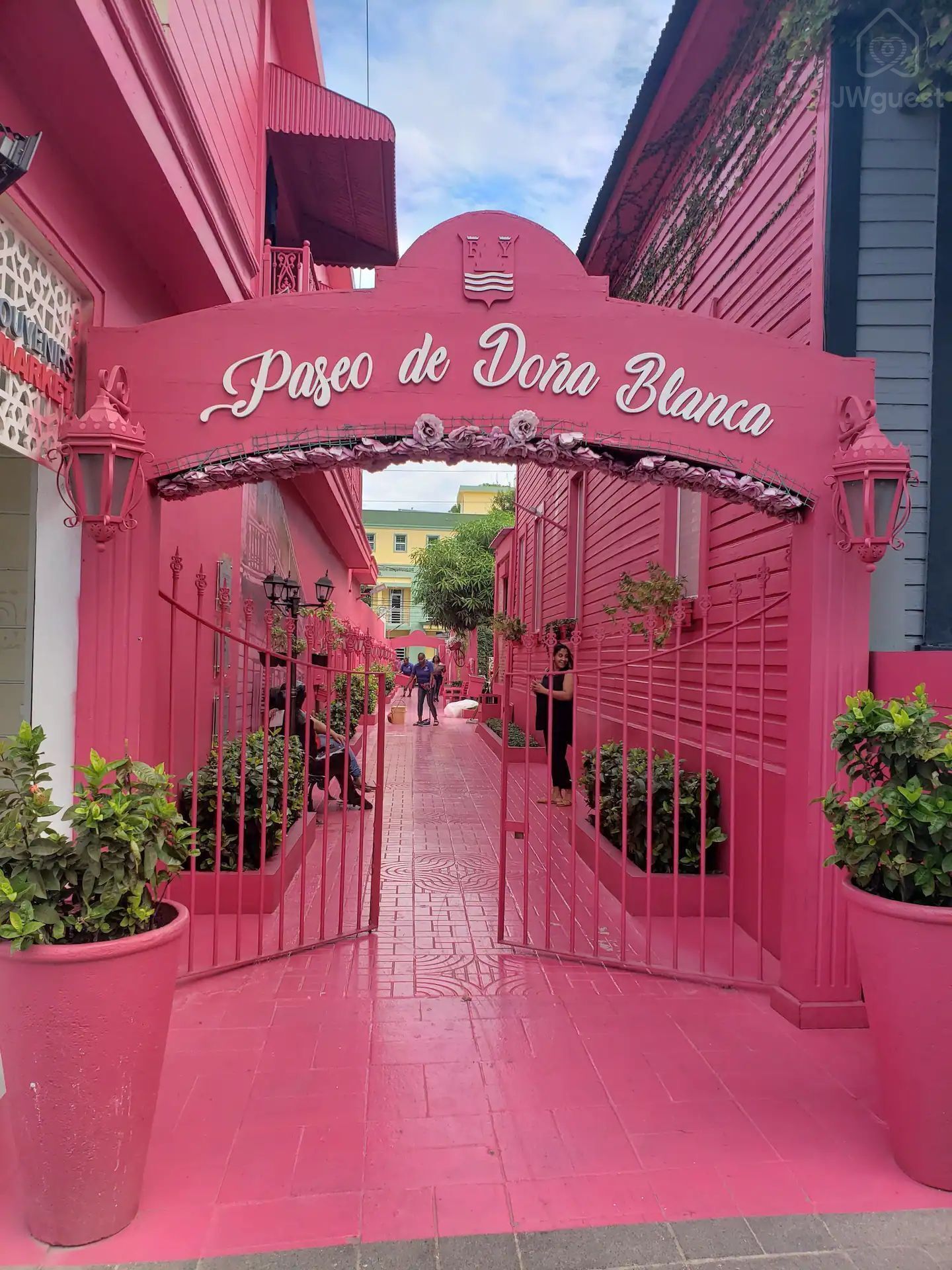 La Calle Rosada Pink Street — 3 Bedroom retreat balconies free parking air conditioned, Puerto Plata, Puerto Plata