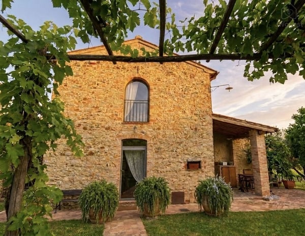 The Barn under the Tuscan countryside, Tavarnelle, Toscana — photo 3