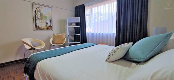 Garden cottage, Roodepoort, Gauteng — photo 27