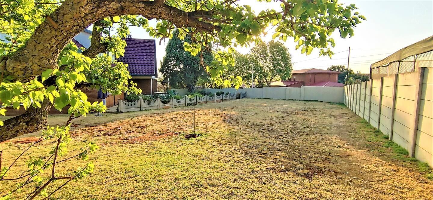 Garden cottage, Roodepoort, Gauteng — photo 5