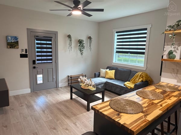 Living room space — Furnished 1BR Retreat Near ST Cloud, St. Cloud, Florida